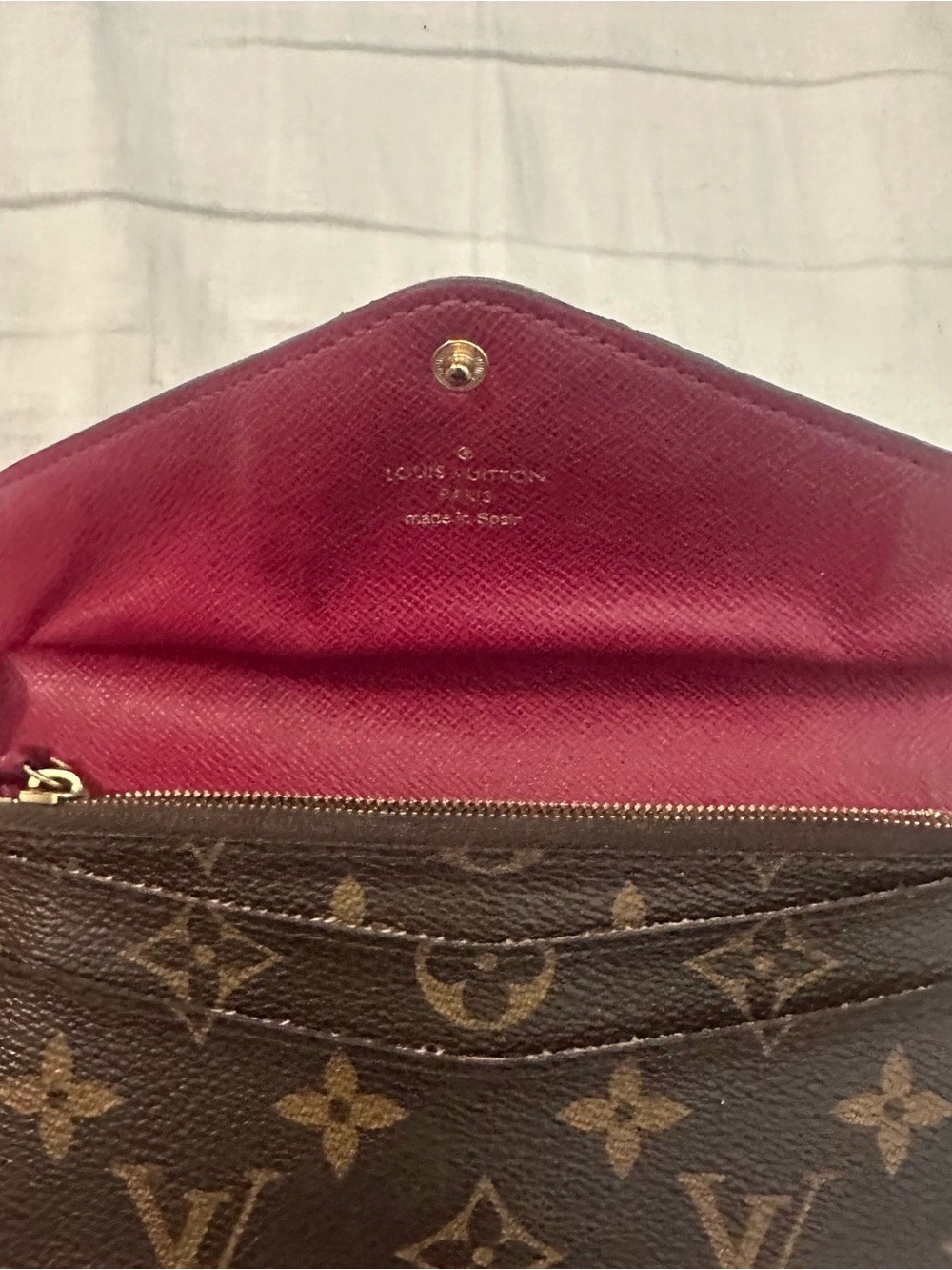 Louis Vuitton Monogram Wallet with Fuchsia Interior